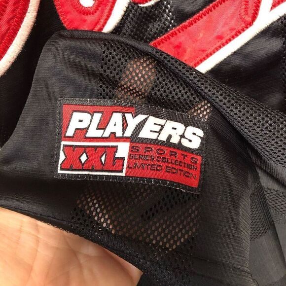 America 153 Sports Players Jersey Extra Large (XL) Black and Red - Picture 4 of 6